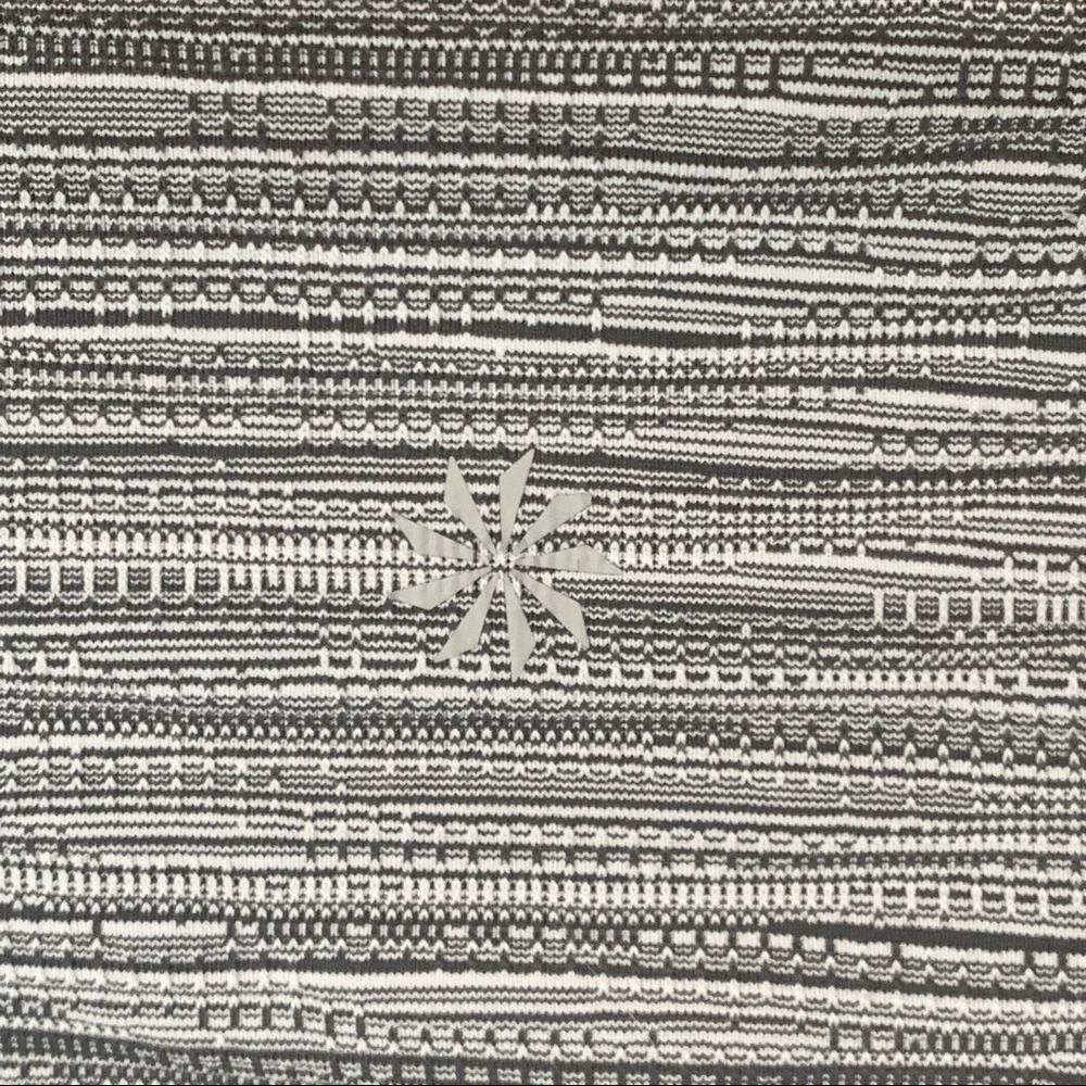ATHLETA Jacquard Chaturanga Athletic Tight Legging Grey Size Small - Picture 8 of 13
